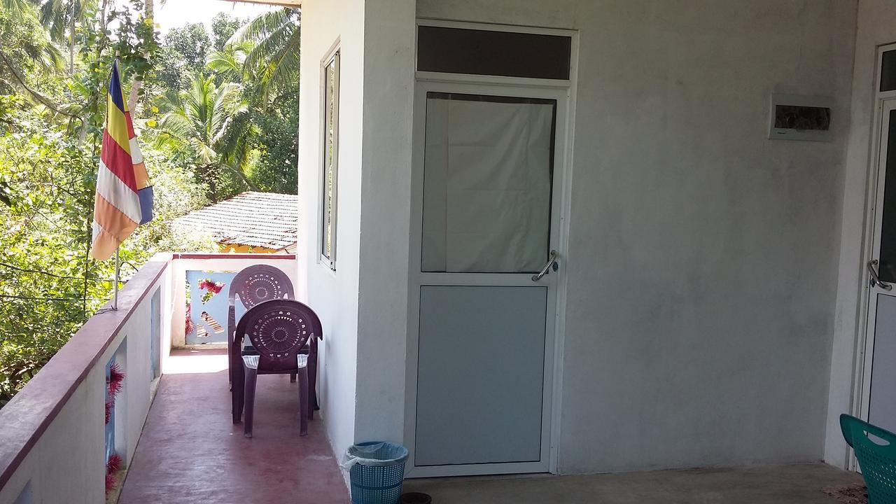 Ameesha Guesthouse Unawatuna Exterior foto